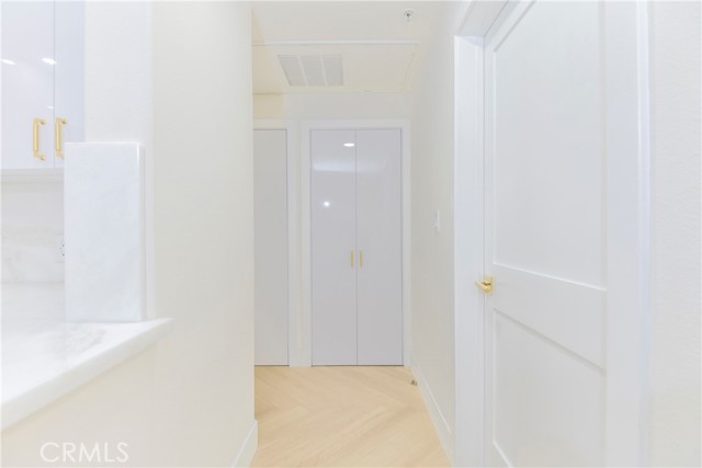 Detail Gallery Image 15 of 33 For 250 N First St #321,  Burbank,  CA 91502 - 2 Beds | 2 Baths