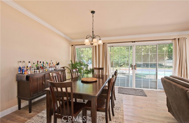 Detail Gallery Image 7 of 31 For 15877 Warm Springs Dr, Canyon Country,  CA 91387 - 5 Beds | 3 Baths