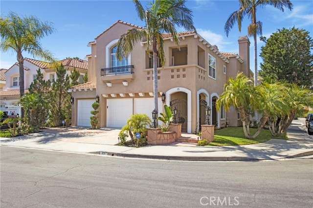 25 Santa Maria, Lake Forest CA: https://media.crmls.org/medias/6e1bff5a-be37-458d-b876-6e0816c89b39.jpg