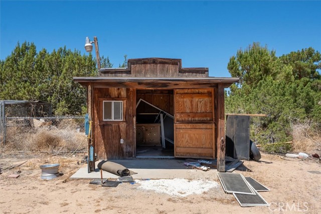 2056 W Avenue O, Palmdale CA: https://media.crmls.org/medias/6e1c2aeb-f40e-4980-96d2-e04cc4134270.jpg