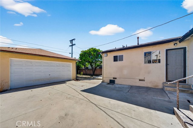 Detail Gallery Image 37 of 38 For 7046 Murietta, Van Nuys,  CA 91405 - 4 Beds | 2 Baths