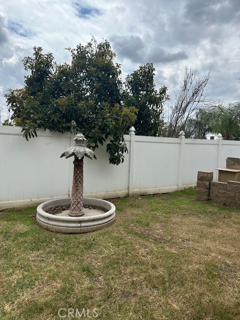 Detail Gallery Image 35 of 41 For 2311 Volya Ct, Colton,  CA 92324 - 4 Beds | 3/1 Baths