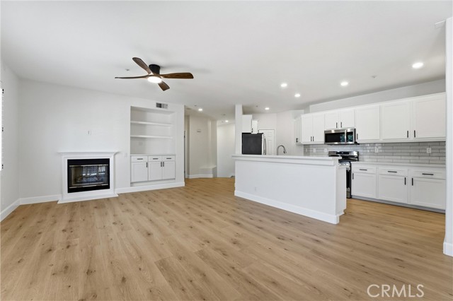 Detail Gallery Image 4 of 20 For 1 Ardmore, Irvine,  CA 92602 - 2 Beds | 2 Baths