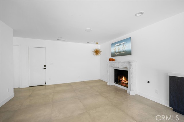 2305 Henrietta Avenue, La Crescenta CA: https://media.crmls.org/medias/6e1cbb60-9023-484a-911c-ccb9e77e365d.jpg