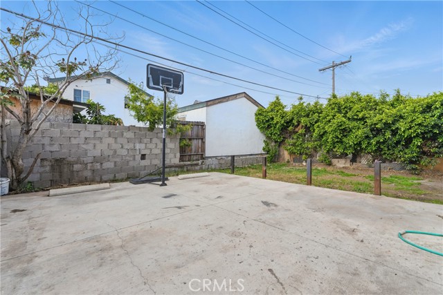 Detail Gallery Image 34 of 39 For 907 E 109th Pl, Los Angeles,  CA 90059 - – Beds | – Baths