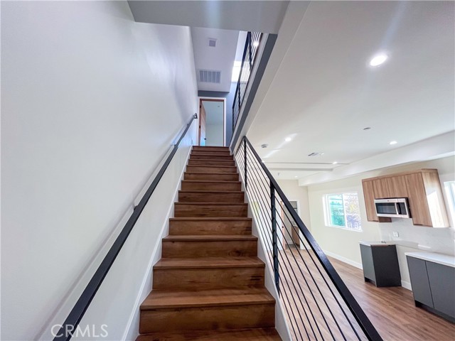 Detail Gallery Image 30 of 39 For 1816 2 S Hauser Bld, Los Angeles,  CA 90019 - 3 Beds | 3/1 Baths