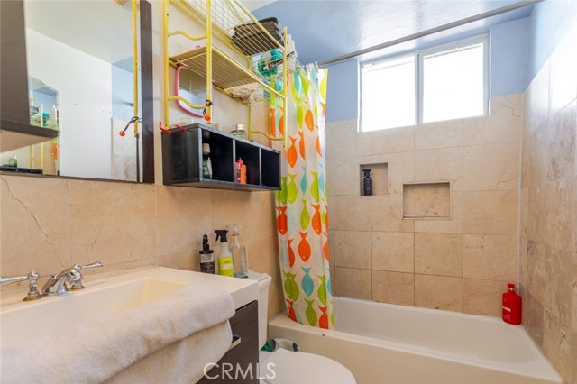 Detail Gallery Image 31 of 40 For 2945 Estara Ave, Los Angeles,  CA 90065 - 4 Beds | 2 Baths
