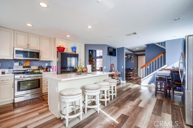 11484 Lime Orchard Lane, Fontana CA: https://media.crmls.org/medias/6e1d4db5-f3f1-4523-bd08-6e52a63a3ca6.jpg