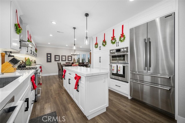 Detail Gallery Image 5 of 14 For 7582 Silverado Ln, La Palma,  CA 90623 - 4 Beds | 2/1 Baths