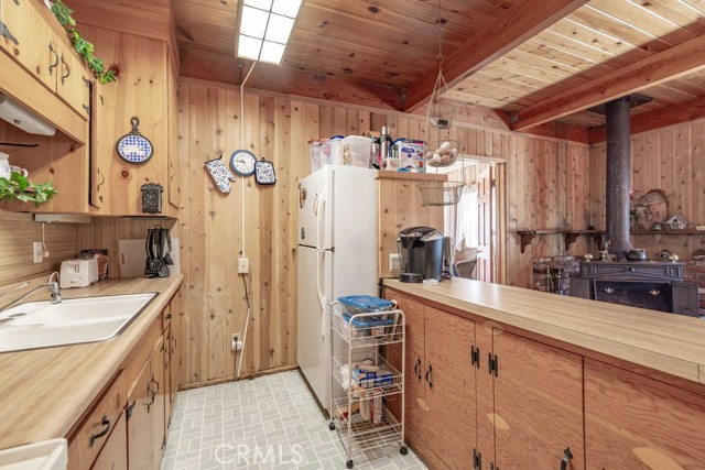 Detail Gallery Image 3 of 36 For 39820 Snowball, Big Bear Lake,  CA 92315 - 3 Beds | 1/1 Baths