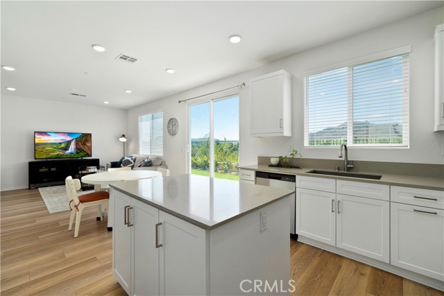 35060 Hacienda, Fallbrook CA: https://media.crmls.org/medias/6e1e6d03-5bc9-4553-baa5-4bfc46783c93.jpg