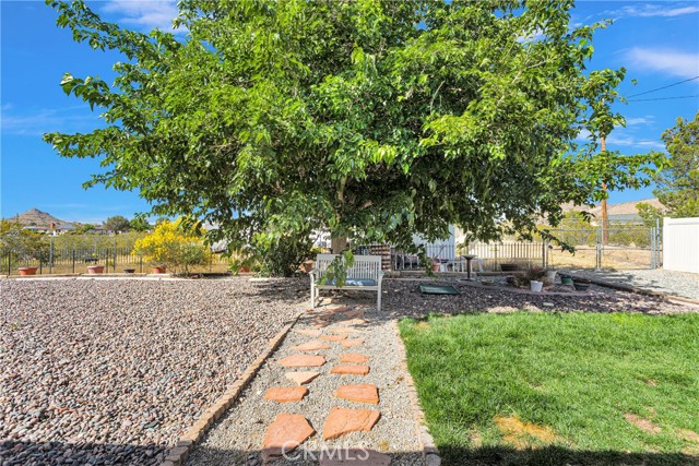 Detail Gallery Image 36 of 49 For 16042 Venango Rd, Apple Valley,  CA 92307 - 3 Beds | 2 Baths