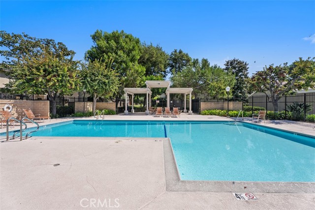 Detail Gallery Image 35 of 37 For 4 Wood Nymph, Irvine,  CA 92604 - 3 Beds | 2/1 Baths