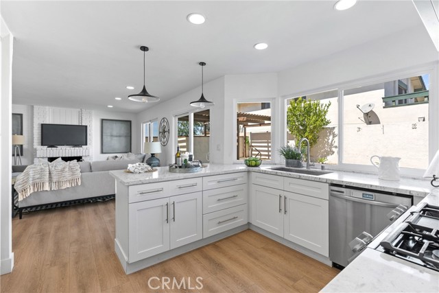 Everyone loves an open concept kitchen / living room.