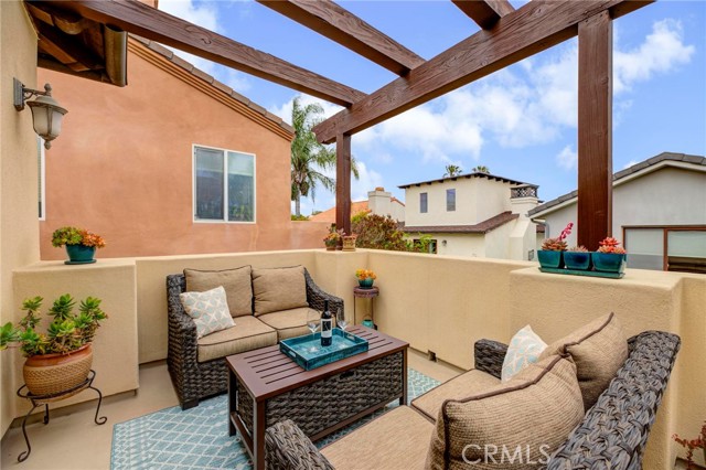 Detail Gallery Image 27 of 62 For 504 N Juanita Ave #B,  Redondo Beach,  CA 90277 - 3 Beds | 2/1 Baths