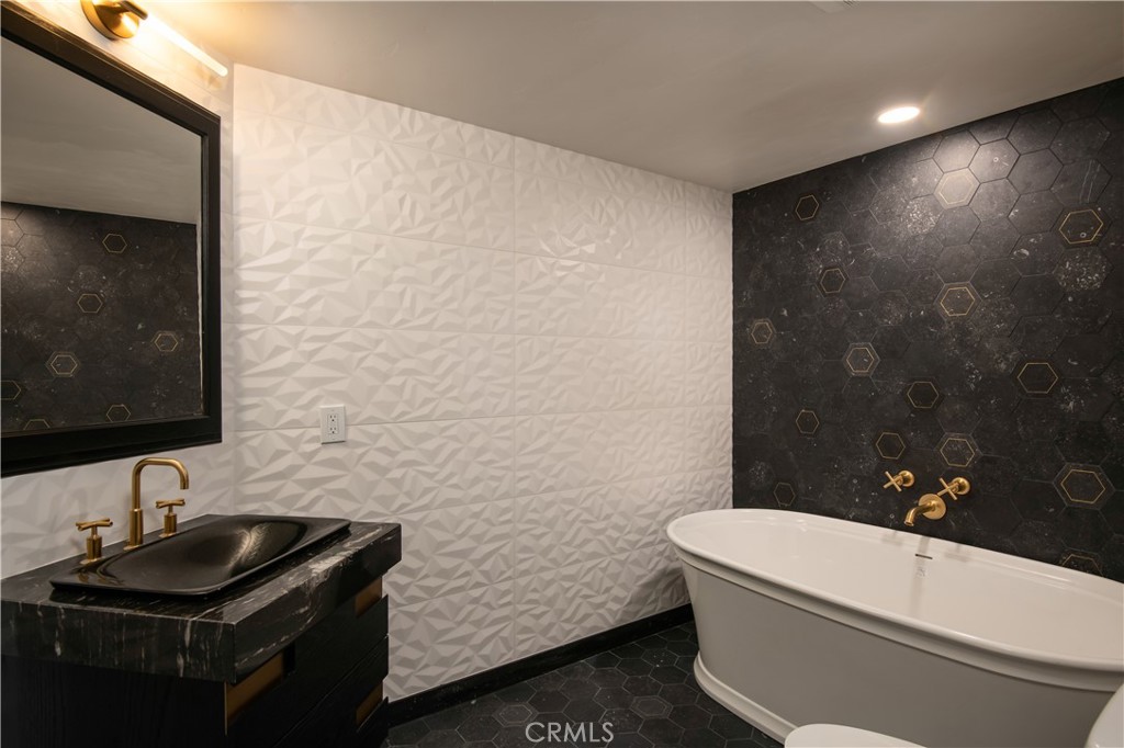 MLS #IG25075553 img 22