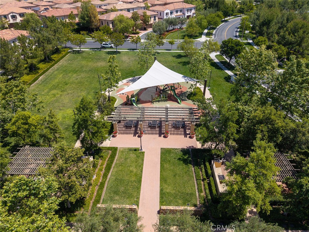 https://media.crmls.org/medias/6e20af0f-1ff6-403c-a45c-268acfe737c5.jpg?preset=X-Large