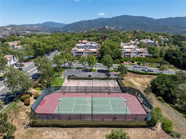 Detail Gallery Image 33 of 34 For 24450 Leonard Tree Ln #202,  Newhall,  CA 91321 - 2 Beds | 2 Baths
