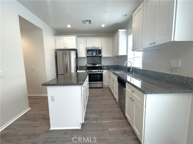 Detail Gallery Image 3 of 36 For 253 S Vermont, Glendora,  CA 91741 - 4 Beds | 3 Baths