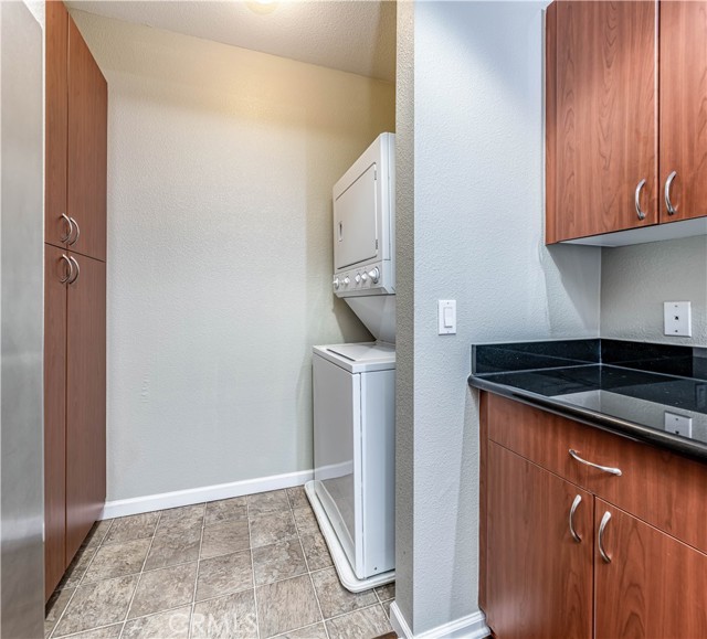 Detail Gallery Image 9 of 29 For 1801 E Katella Ave #2132,  Anaheim,  CA 92805 - 1 Beds | 1 Baths