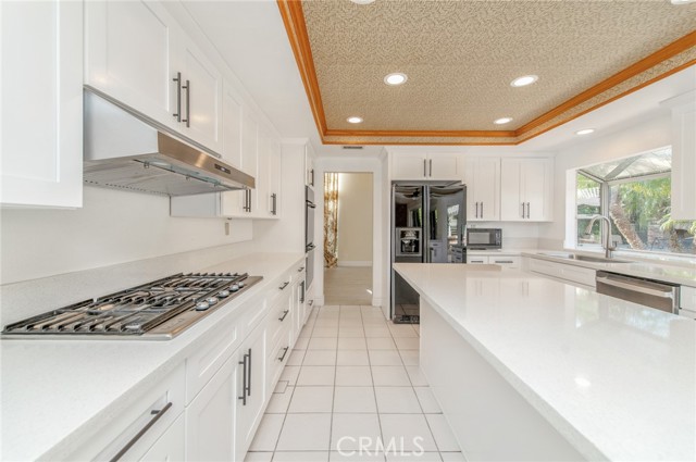 Detail Gallery Image 23 of 54 For 20335 via La Vieja, Yorba Linda,  CA 92887 - 4 Beds | 3 Baths