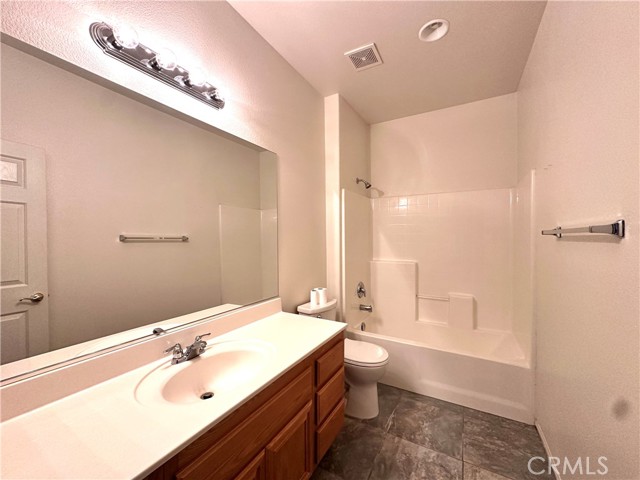 Detail Gallery Image 13 of 13 For 13037 Sunset Canyon, Victorville,  CA 92395 - 3 Beds | 2 Baths