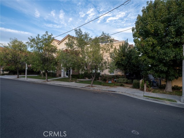 Detail Gallery Image 3 of 28 For 120 De Anza Street #208,  San Gabriel,  CA 91776 - 1 Beds | 1 Baths