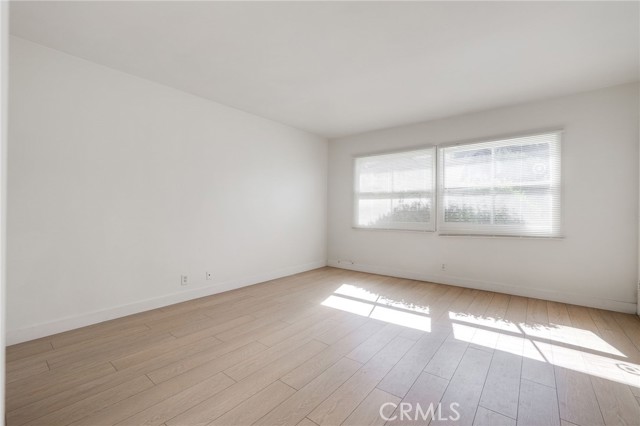 Detail Gallery Image 4 of 15 For 8075 Yorktown, Huntington Beach,  CA 92646 - 2 Beds | 1 Baths