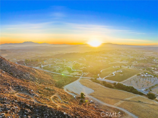 36520 E Benton Road, Temecula CA: https://media.crmls.org/medias/6e23e409-5724-4e2e-9e51-8b3ca18fbdc1.jpg