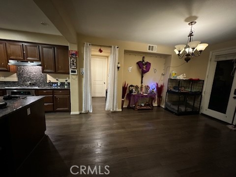 Detail Gallery Image 3 of 13 For 32469 Quiet Trail Dr, Winchester,  CA 92596 - 5 Beds | 4/1 Baths