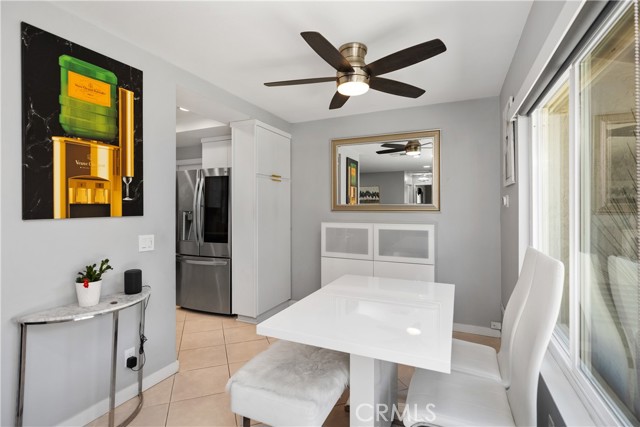 40 Tangerine, Irvine CA: https://media.crmls.org/medias/6e24629a-0f0c-4ce9-8c6f-8387c9c6978b.jpg