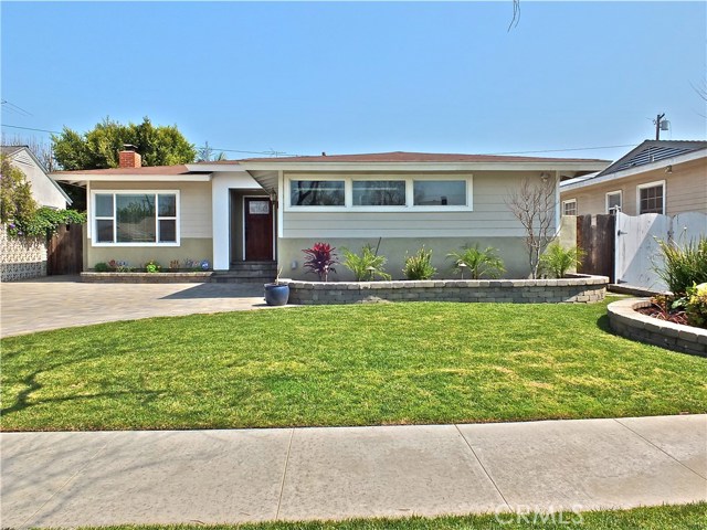 2944 Ladoga Ave, Long Beach, CA 90815