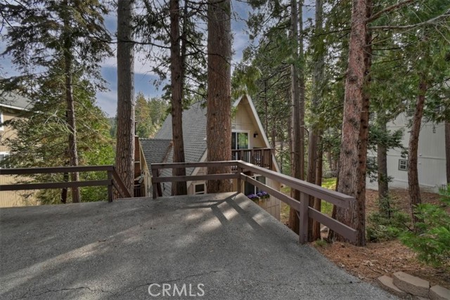 Detail Gallery Image 57 of 71 For 155 Birchwood, Lake Arrowhead,  CA 92352 - 3 Beds | 2 Baths