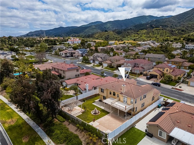 Detail Gallery Image 3 of 32 For 833 W Orange Heights, Corona,  CA 92882 - 5 Beds | 3/1 Baths