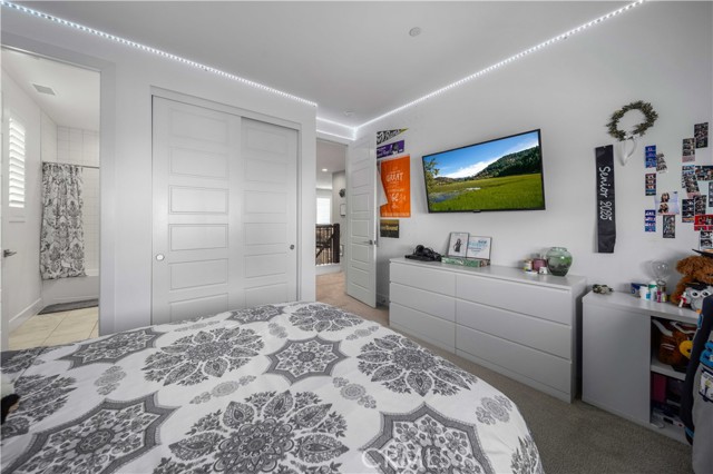 Detail Gallery Image 39 of 61 For 19127 Malabar St, Canyon Country,  CA 91351 - 5 Beds | 4 Baths