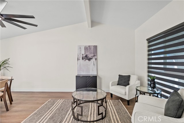 Detail Gallery Image 9 of 41 For 27410 Dewdrop Ave, Canyon Country,  CA 91351 - 3 Beds | 1/1 Baths