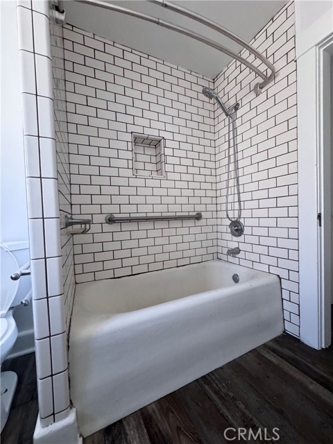 Detail Gallery Image 11 of 20 For 1261 S Plymouth Blvd, Los Angeles,  CA 90019 - 3 Beds | 1 Baths