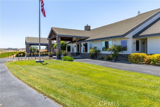 4995 Mill Road, Paso Robles CA: https://media.crmls.org/medias/6e2862fd-5953-4a84-9a6c-270def7d9c53.jpg