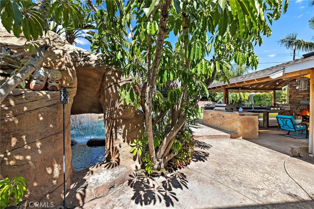 6e2865f2 97cb 4320 9a96 8c4297e70b98