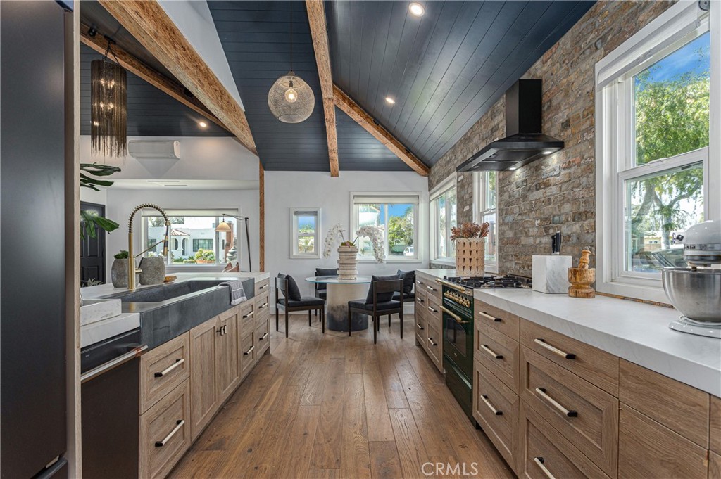 135 N C Street, Tustin, CA 92780