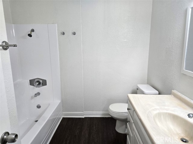 Detail Gallery Image 9 of 13 For 1101 W Macarthur Blvd #219,  Santa Ana,  CA 92707 - 2 Beds | 1 Baths