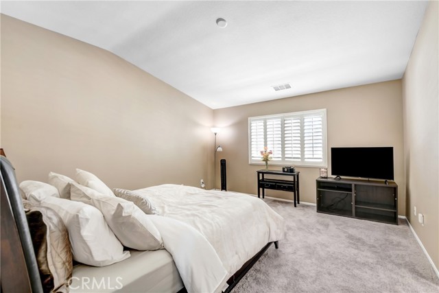 31 Newburn Court, Beaumont CA: https://media.crmls.org/medias/6e2960fe-6e9c-4051-86dc-33f8d1835d2d.jpg