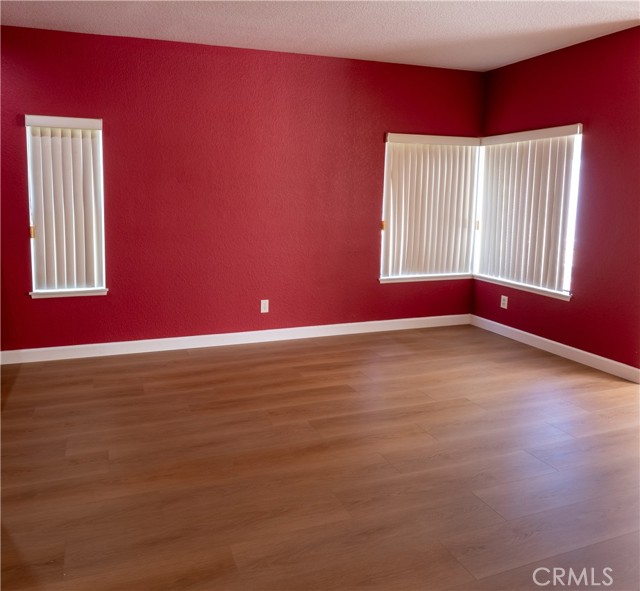 Image 4 of 21 For 22760 Mountain View Road
