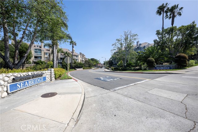 Detail Gallery Image 36 of 57 For 20301 Bluffside Circle #315,  Huntington Beach,  CA 92646 - 1 Beds | 1 Baths