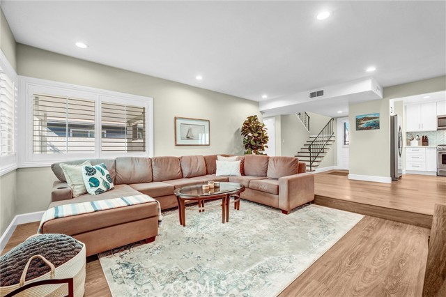 Image 5 of 32 For 10661 Ritter