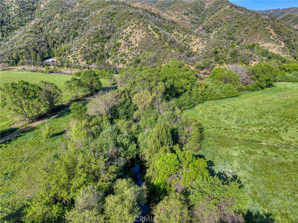 https://media.crmls.org/medias/6e2d2b9e-04a6-46a1-8934-53eaee64acd3.jpg?preset=X-Large