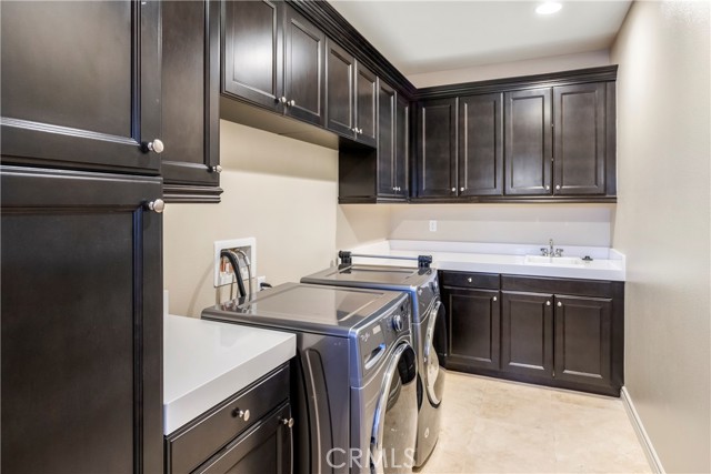 6e2e254f 0494 41cd 941c 8a7e6ceac86d