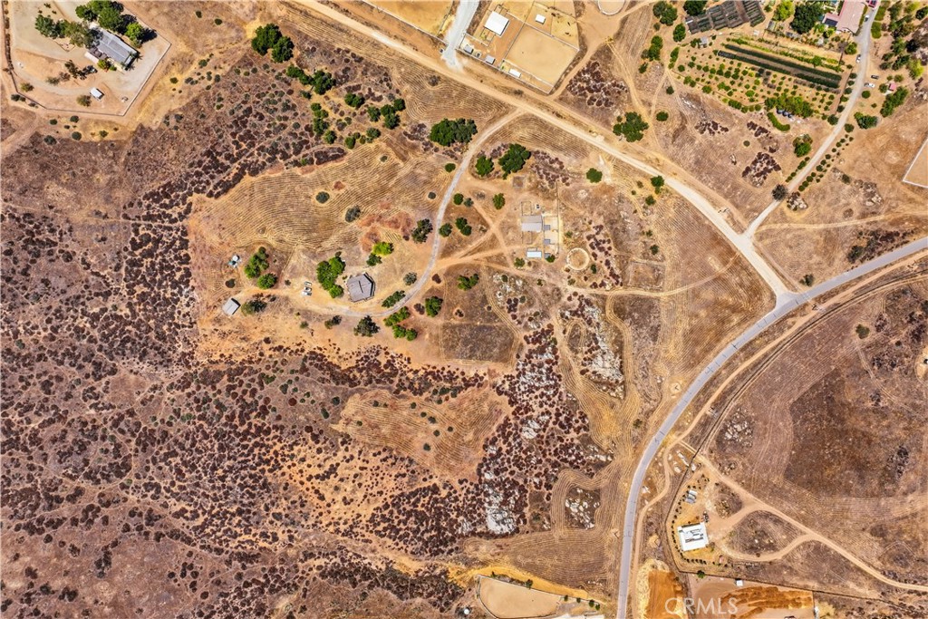 https://media.crmls.org/medias/6e2e33ee-22ea-43b3-8139-4c662e0a7fcc.jpg?preset=X-Large