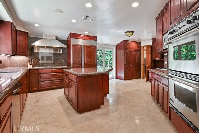 Image 16 of 47 For 16641 Adlon  