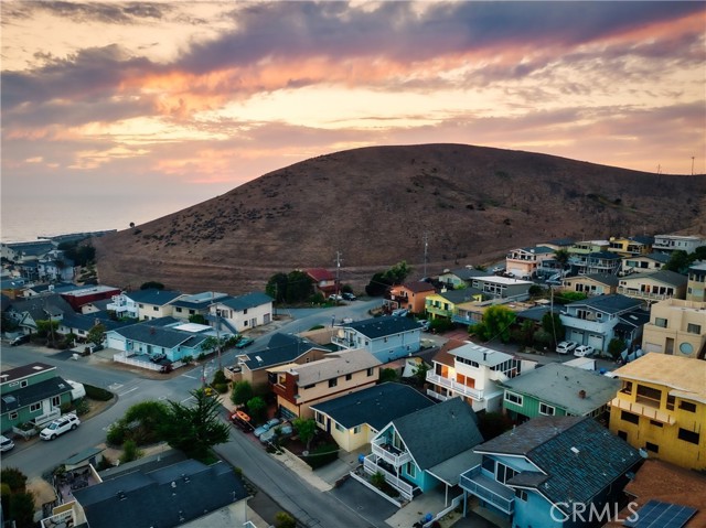 Detail Gallery Image 9 of 43 For 520 Zanzibar St, Morro Bay,  CA 93442 - 3 Beds | 2/1 Baths